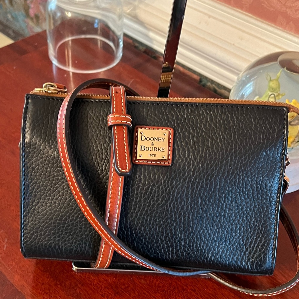 Dooney & Bourke Small Black Pebble Leather Crossbody. PRICED TO SELL!